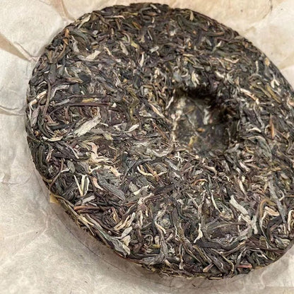2022 Banzhang Pu'er Tea Raw Tea Cake Yunnan Pu'er Tea Ancient Tree Spring Tea