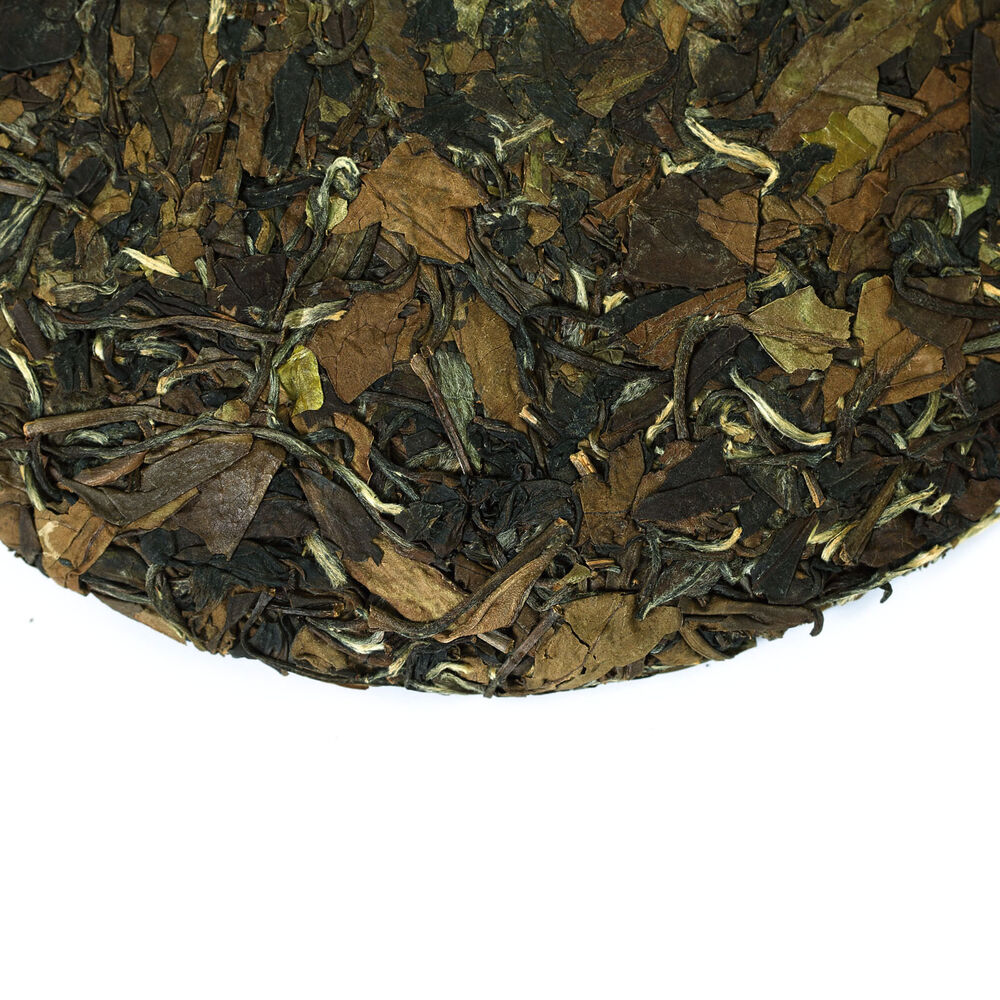 360g Remote Mountain Wild GongMei Tribute Eyebrow Aged Cake White Tea