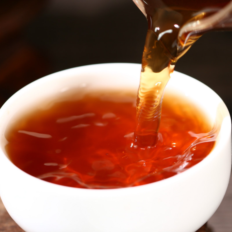 100g Yunnan Pu'er Tea Ripe Cake Aged Old Tree Tea Golden Bud Ripe Tea