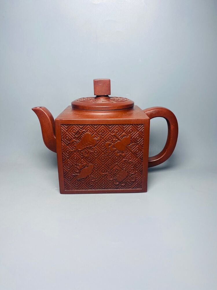 Chinese Yixing Zisha Clay Handmade Exquisite Teapot（ 四方八仙 底款：吕尧臣）