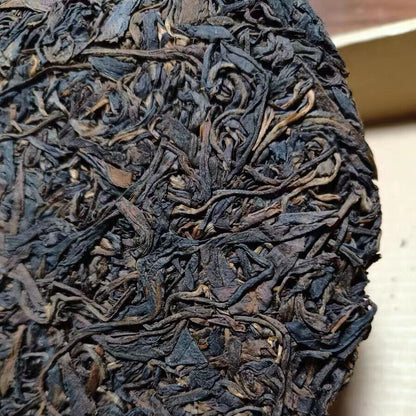 357g Yunnan Qizi Old Puerh Raw Tea Cake 2003 Yiwu Zhengshan Sheng Pu'er Cake Tea