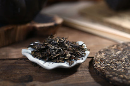 357g Ancient Tree Ripe Puer Cake Menghai Taste Old Tree Chen Cang Pu-erh Tea
