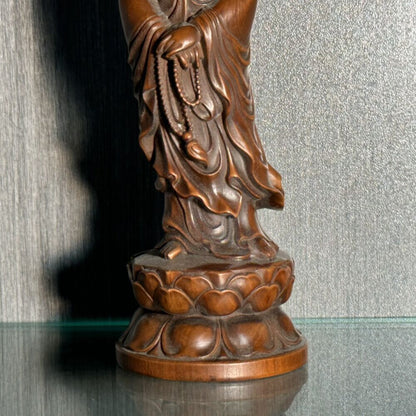 Chinese Old Boxwood Carved Rosary Guanyin Statues Wooden Home Decor Figurines