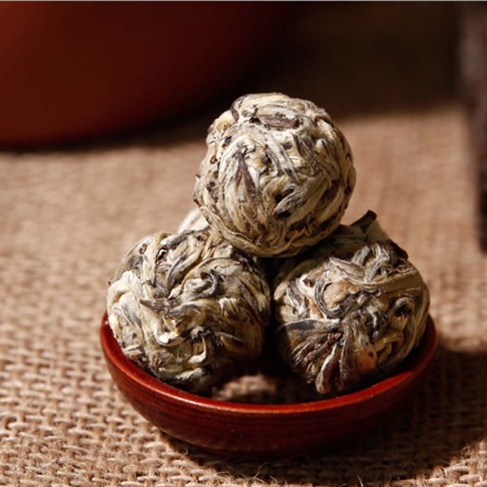Mini Ball White Silver NeedleTee Yunnan Health Green Food Cha Pu-erh Tea Dragon-