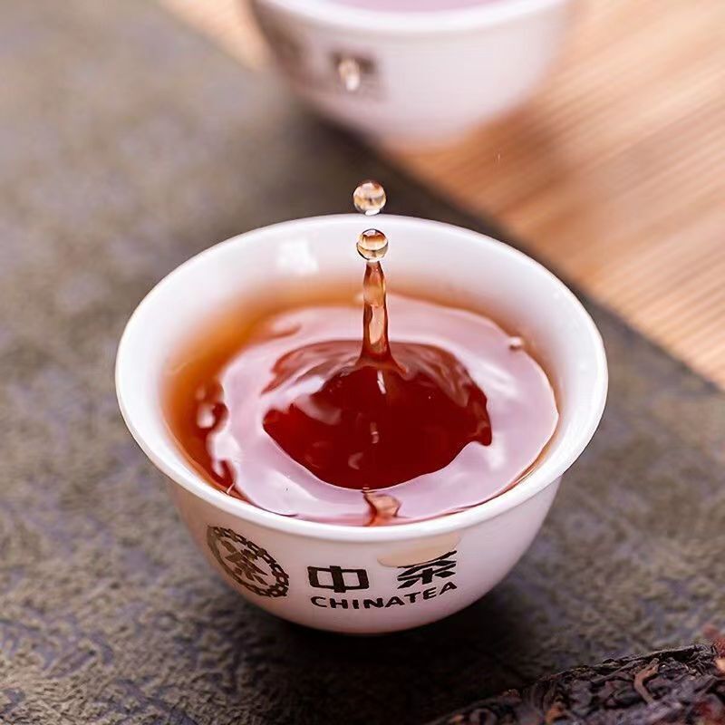 Yunnan Pu-erh Cooked Tea 357g Date Fragrant + 357g Glutinous Puerh Ripe Tea Cake