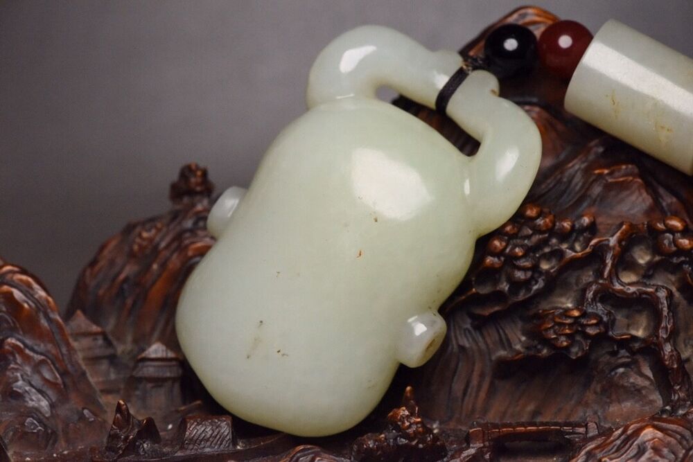 Collection Chinese Natural Hetian Jade Carving Exquisite Unique Pendant Jewelry