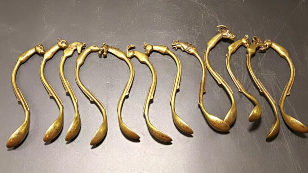 12pc Chinese Old Brass HandCarved twelve chinese zodiac signs spoon statue
