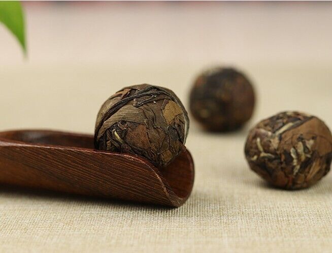 Fuding Spherical Elderly Shoumei Long Life Eyebrow Handmade Pearl White Tea-