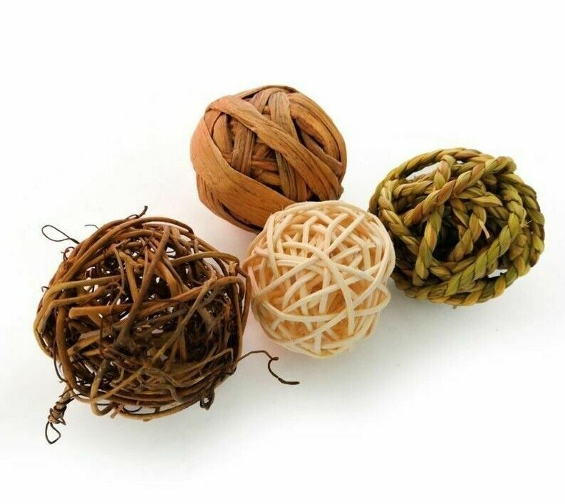 4Pcs/Set Small Animal Activity Chew Toys 5cm Rattan Rabbit Bird Parrot Play Ball