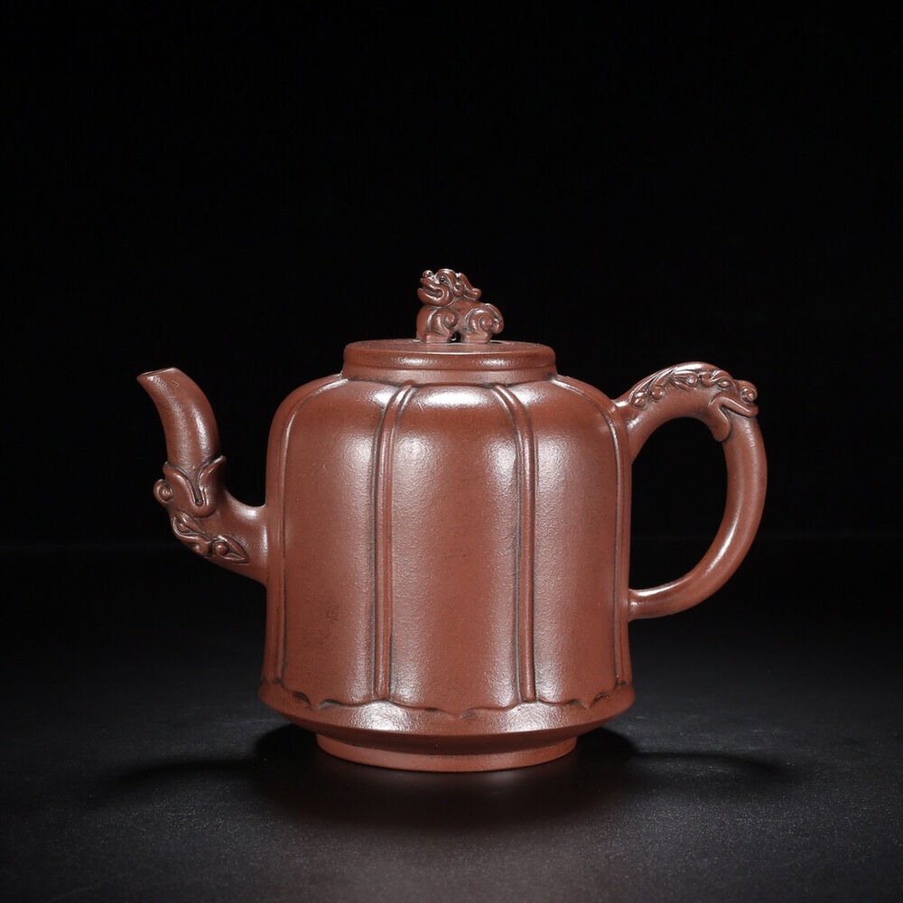 Chinese Yixing Zisha Clay Handmade Exquisite Teapot （龙狮 【底款】徐汉棠）