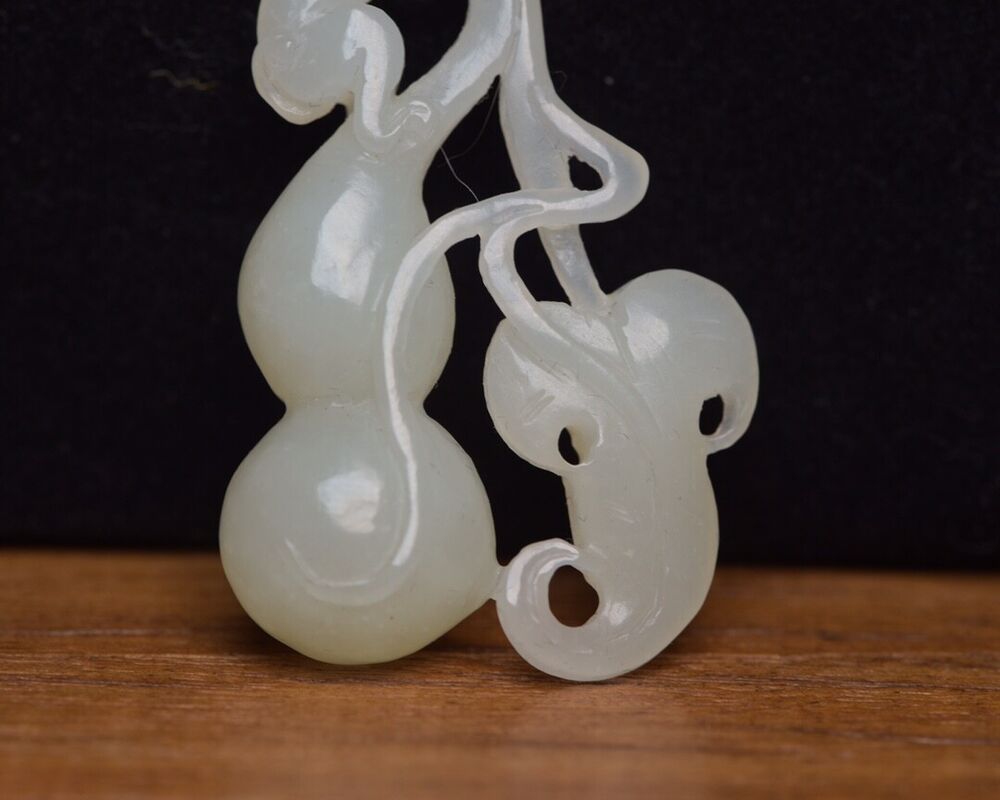 Chinese Top Natural Hetian Jade Carved Exquisite White Jade Pendant Gift Jewelry