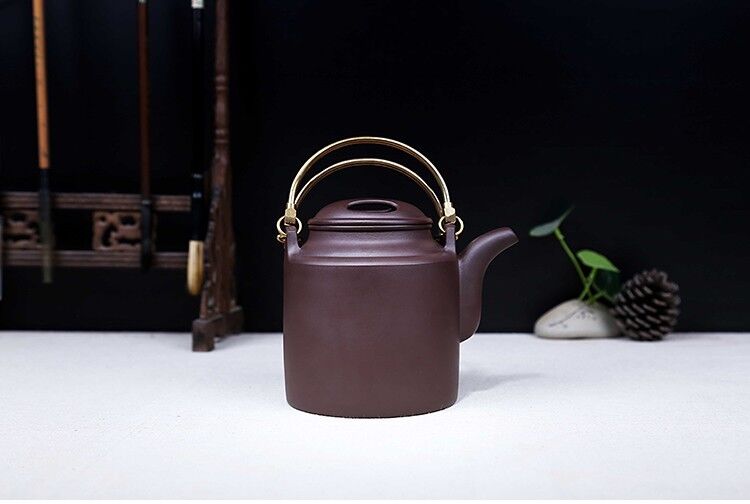 500cc Handmade Purple Sand Tea Pot in Yixing, China Old Purple Clay Yang Tonghu Tea Pot-