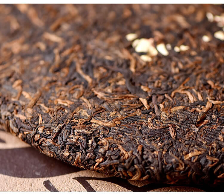 Golden Buds Cake Menghai Daoshenggen Court Pu'er Tea 2009 357g Ripe Puer
