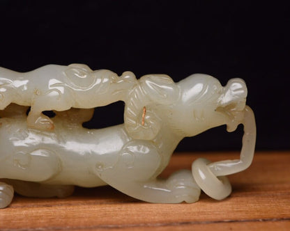 Chinese Natural Hetian Jade Carving Beast Statue Sculpture Unique Exquisite Art