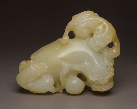Chinese Antique Hetian Jade Carving Exquisite Beast Statue Figurines Collections