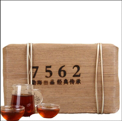 Yunnan Menghai Old Shu Puerh Made By Puer Material 7562 Tea Brick 250g