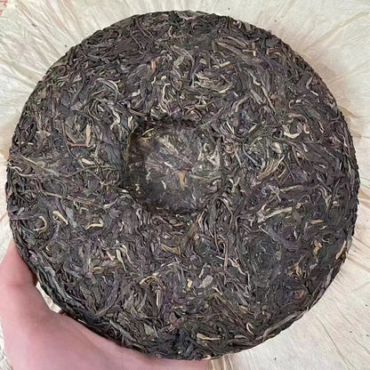 357g Yunnan Aged Pu'er Raw Tea Cake 2002 Yiwu Old Pu-erh Raw Tea Raw Puerh Tea