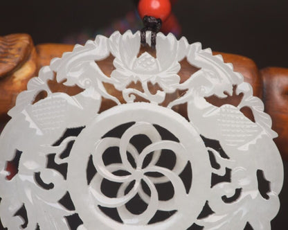 Top Chinese Natural Hetian Jade Carving Exquisite Phoenix Statue Lucky Pendant