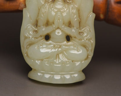 Chinese Natural Hetian Jade Carving Kwan Yin Statue Lucky Jade Pendant Jewelry