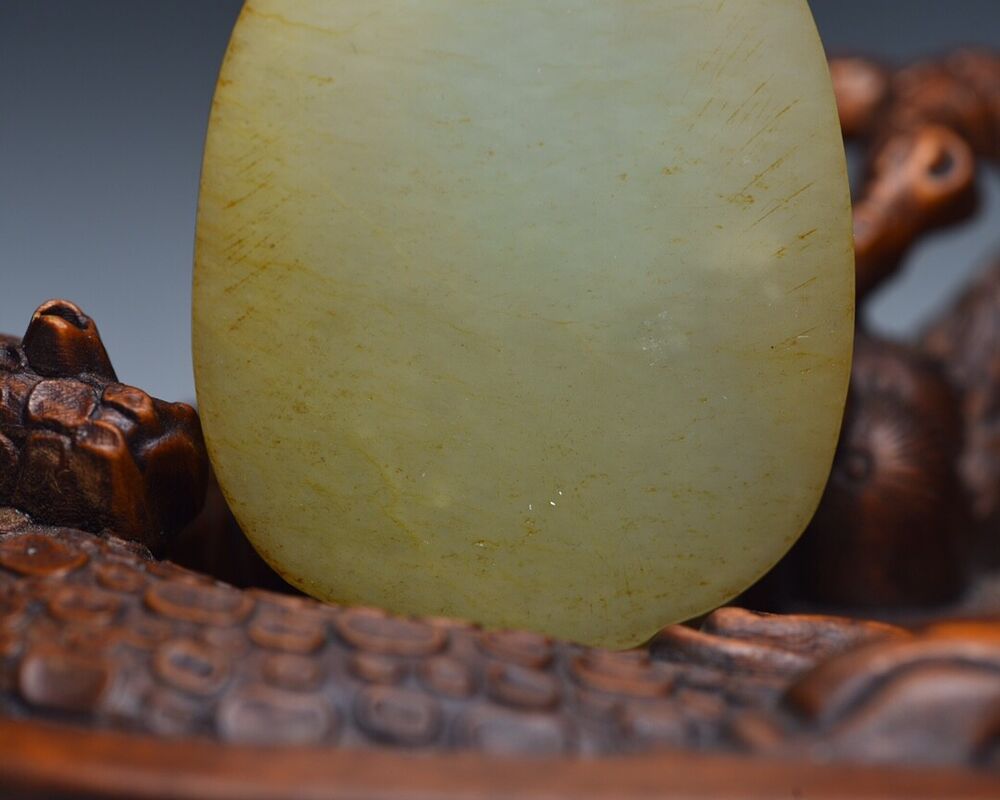 Chinese Natural Hetian Jade Hand Carved Buddhist Figure Statue Pendant Jewelry