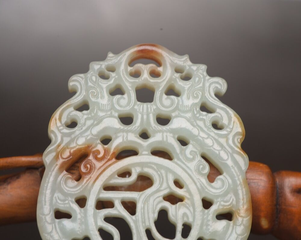 China Beautiful Natural Hetian Jade Carving Fine Unique Figurine Pendant Jewelry