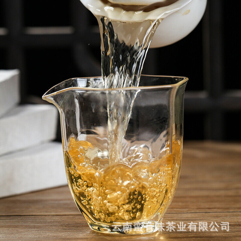 1000g Yunnan Pu'er tea Lao Banzhang golden leaf raw tea 1pack of 4pieces 1bundle