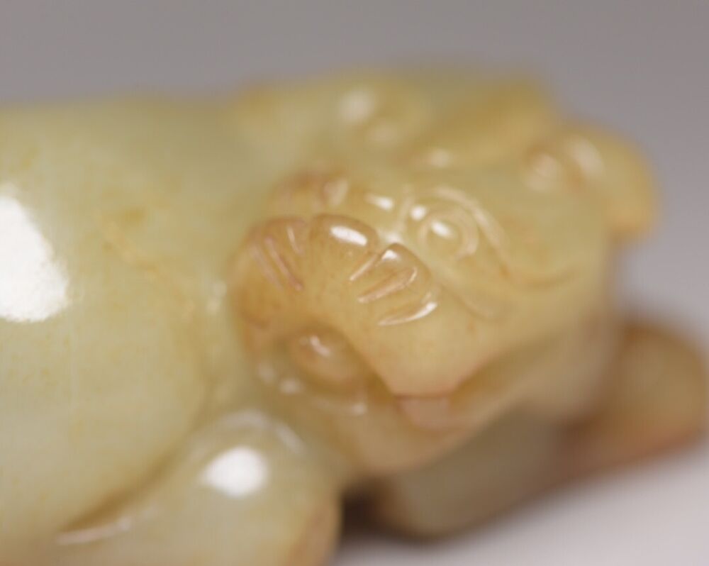 Collection Chinese Antique Hetian Jade Carving Exquisite Beast Statue Figurines