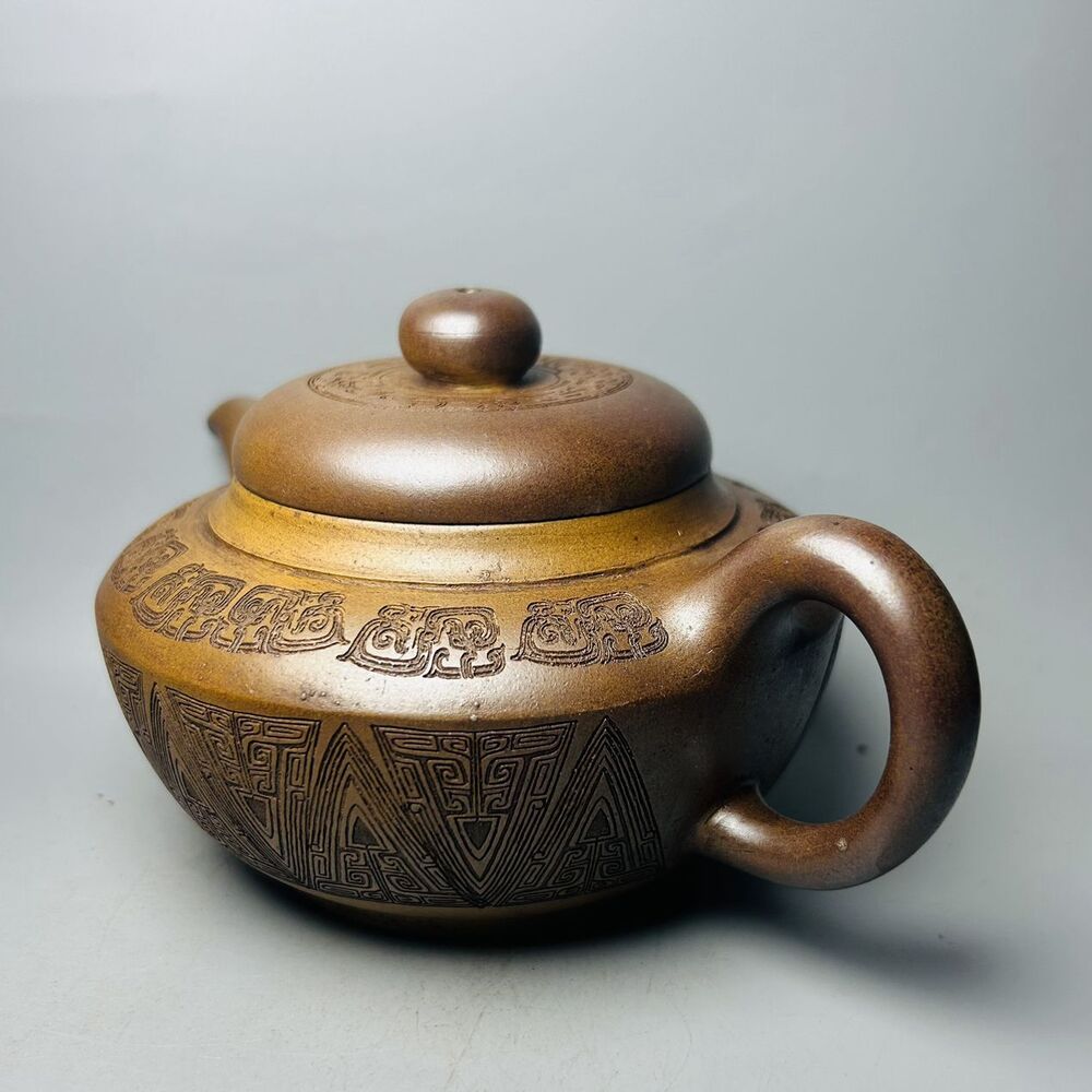 Vintage Chinese Yixing Purple Clay Teapot Zisha Ceremony Carving Collectible Art