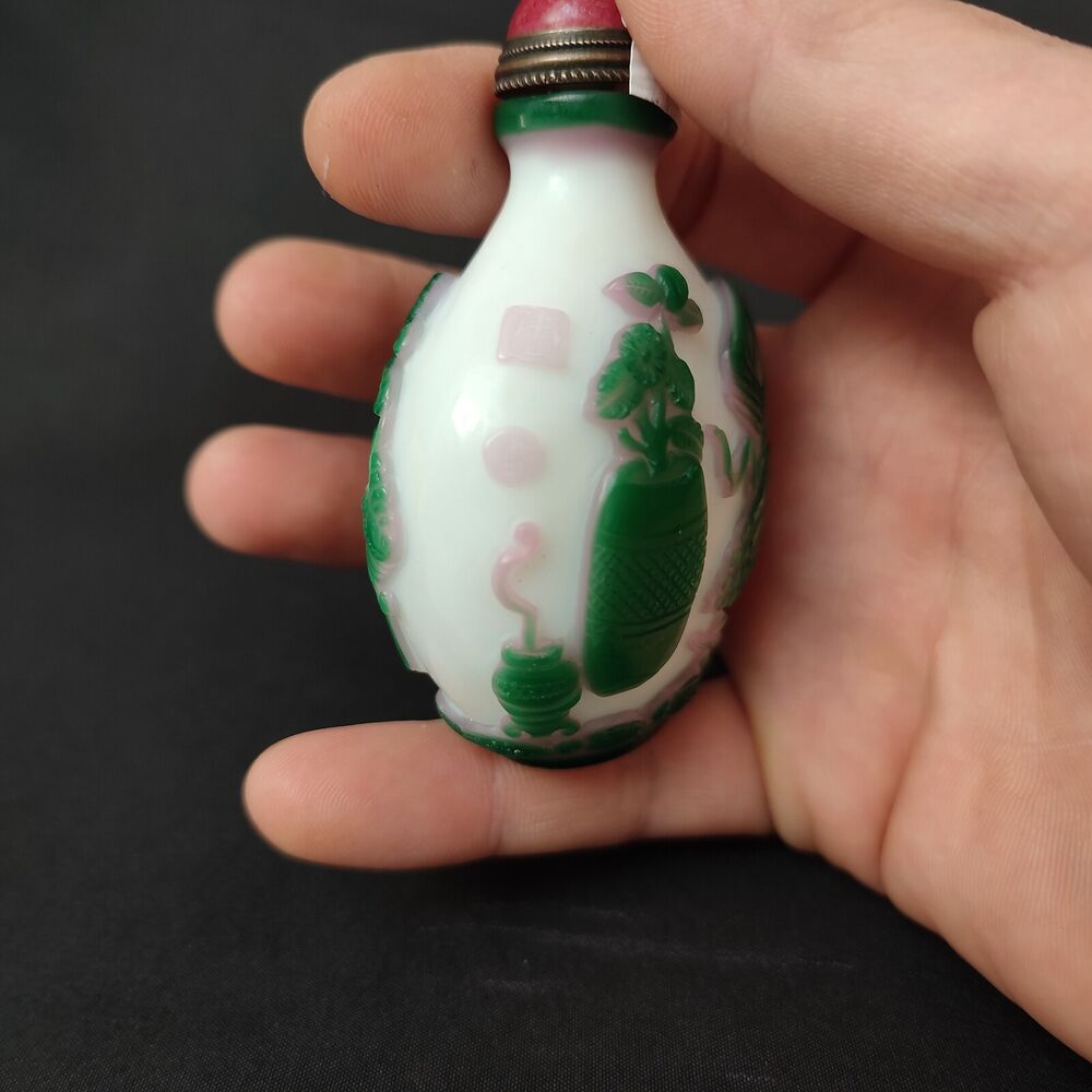 chinese beijing carved glass snuff bottle women pink statue gift rare art love