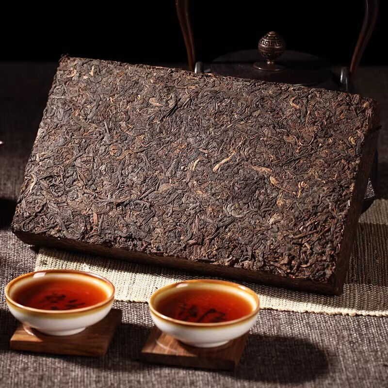 200g Yunnan Menghai Large Tree Dry Storage Hand Brewed Tea Ripe Tea Brick