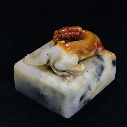 Chinese Natural Shoushan Stone Carved Statue beast Seal Figurine Collection Art