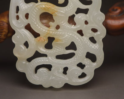 Chinese Natural Hotan Jade Carving Dragon Statue Exquisite Pendant Jewelry Rare