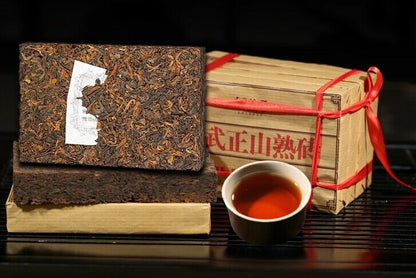 YiWuZhengShan GongTing Puer Tea Pu'erh Ripe Tea ChenXiang Cooked Pu'er Tea-