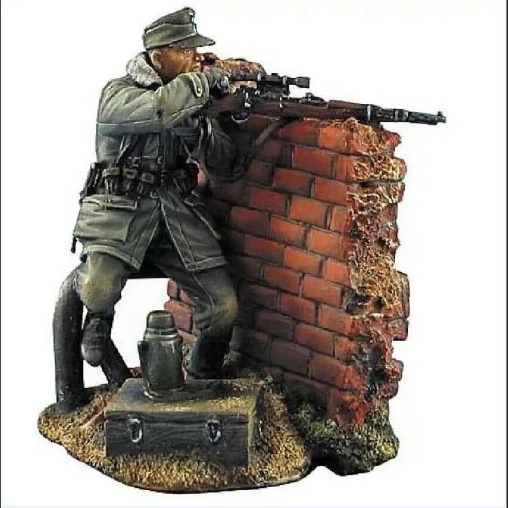 1/35 Resin Model Kit German Soldier Sniper (with Base) Ww2 Unpainted