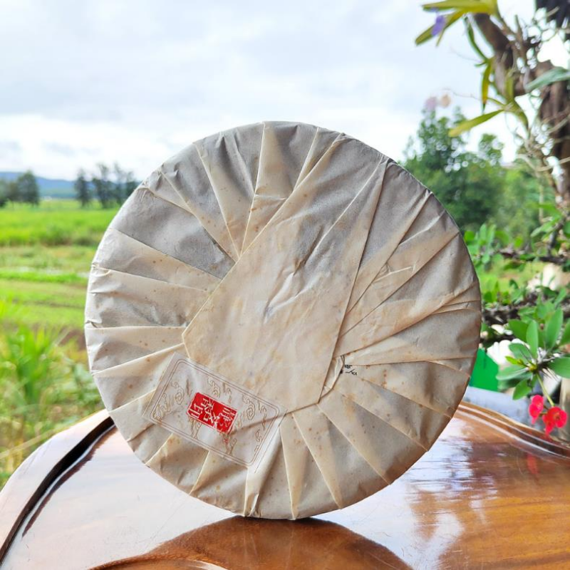 357g 2015 Year Aged Puerh Raw Tea Cake Yunnan Old Pu-erh Shengcha Old Pu'er Tea