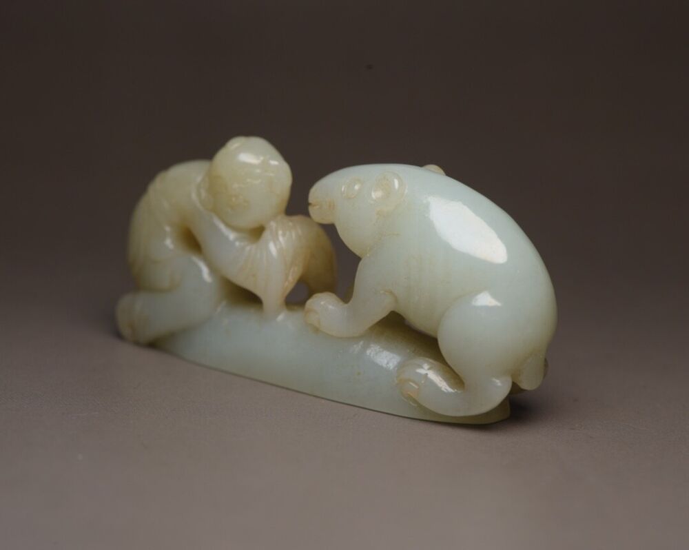 Chinese Natural Hetian Jade Carved Children Bear Statue Exquisite Figurine Art
