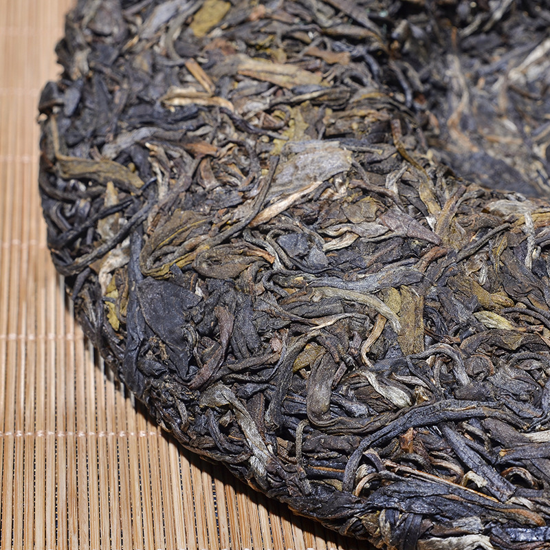 357g Big Tree Tea Pu'er Tea Cake Health Green Tea dashucha