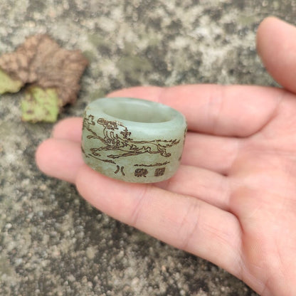 Chinese Hotan Hetian Jade Horse Carving Sculpture Collector Thumb Ring Jewelry