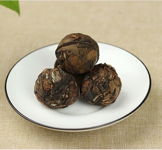 China FuDing Ball-shaped Aged Shou Mei Longevity Eyebrow Handmade White Tea Ball