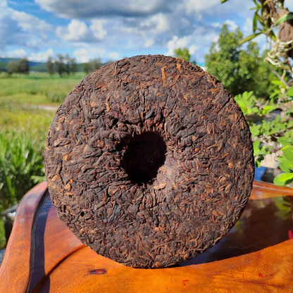 357g 2016 Year Aged Pu-erh Ripe Tea Banzhang Golden Buds Cooked Puerh Tea Cake