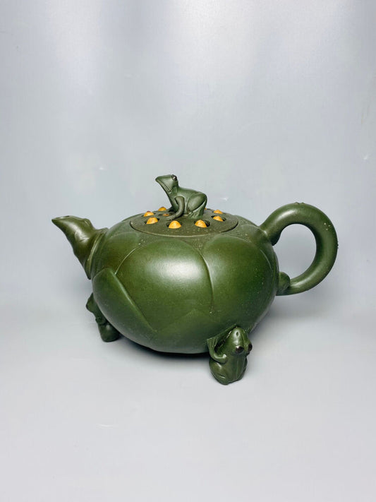 Chinese Yixing Zisha Clay Handmade Exquisite Teapot（ 莲子青蛙壶 底款：蒋蓉）