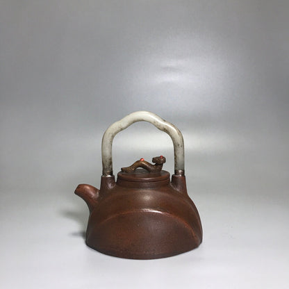 Chinese Yixing Zisha Clay Handmade Exquisite Teapot （浪花镶玉提梁 底款：杨鹏年）