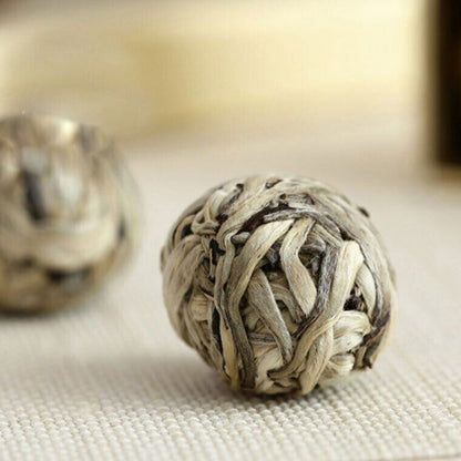 Yunnan High Mountain Old Tree White Tea Handmade Yue Guang Bai Dragon Ball Moon