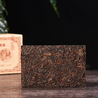 Pu-Erh Black Tea Organic Mature Brick 1000g Menghai Organic Large Tree-