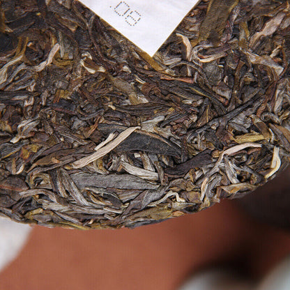 2017 HAIWAN Old Comrade Wei Tian Xia Ren Zuo Hao Cha Pu-erh Tea Cake 357g Raw
