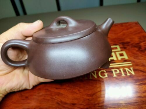 Chinese Yixing Zisha Clay Handmade Exquisite Teapot （顾景舟）