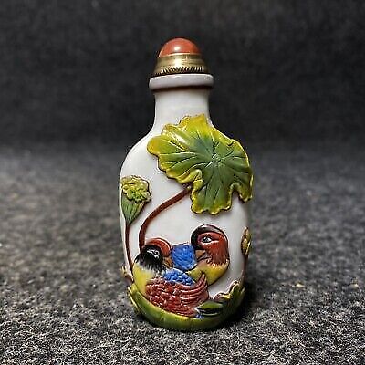 vintage chinese carved peking glass snuff bottle rare lovers bird boxes beijing
