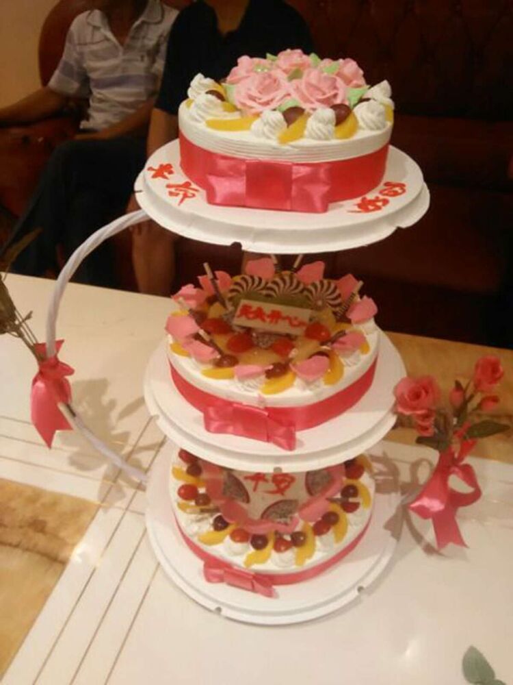 3 Tier Creative Cake Stands 60cm Metal Cupcake Cookies Display Holder Decoration