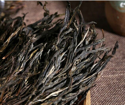 Handmade Yunnan Ancient Pu'er Tree Tea Raw Pu'er Tea Uncooked Pu'er Tea-