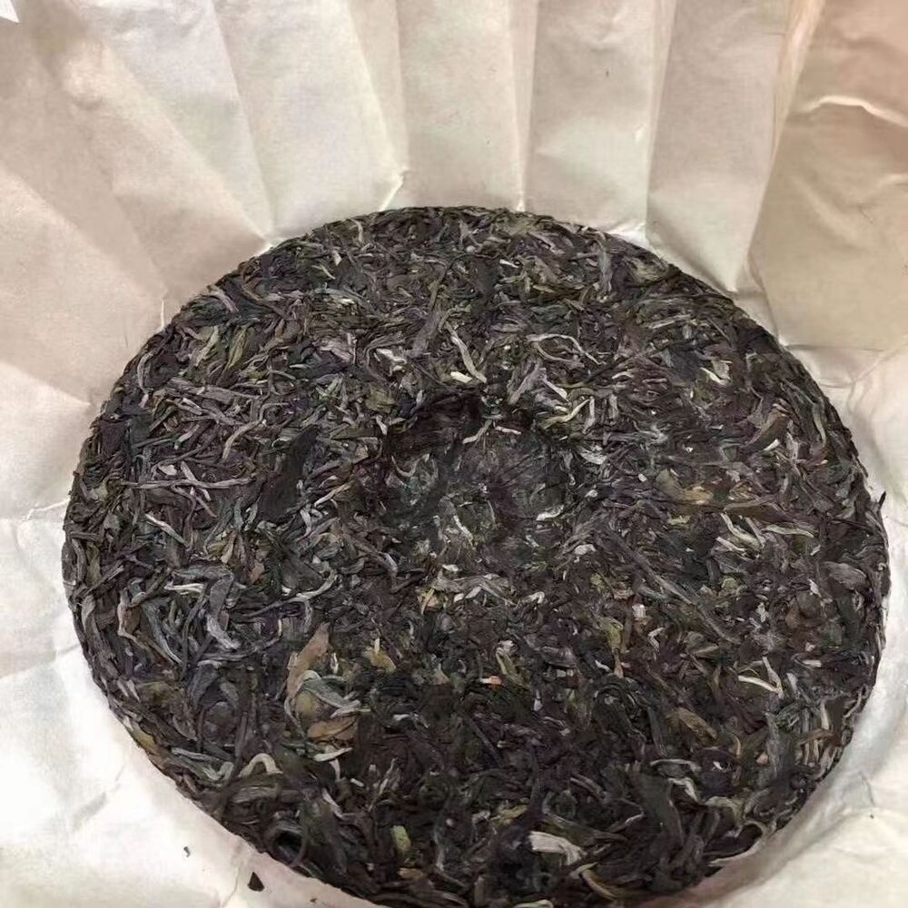 357g Yunnan Puerh Raw Tea 2015 Iceland Old Pu'er Tea Cake Premium Raw Pu-erh Tea